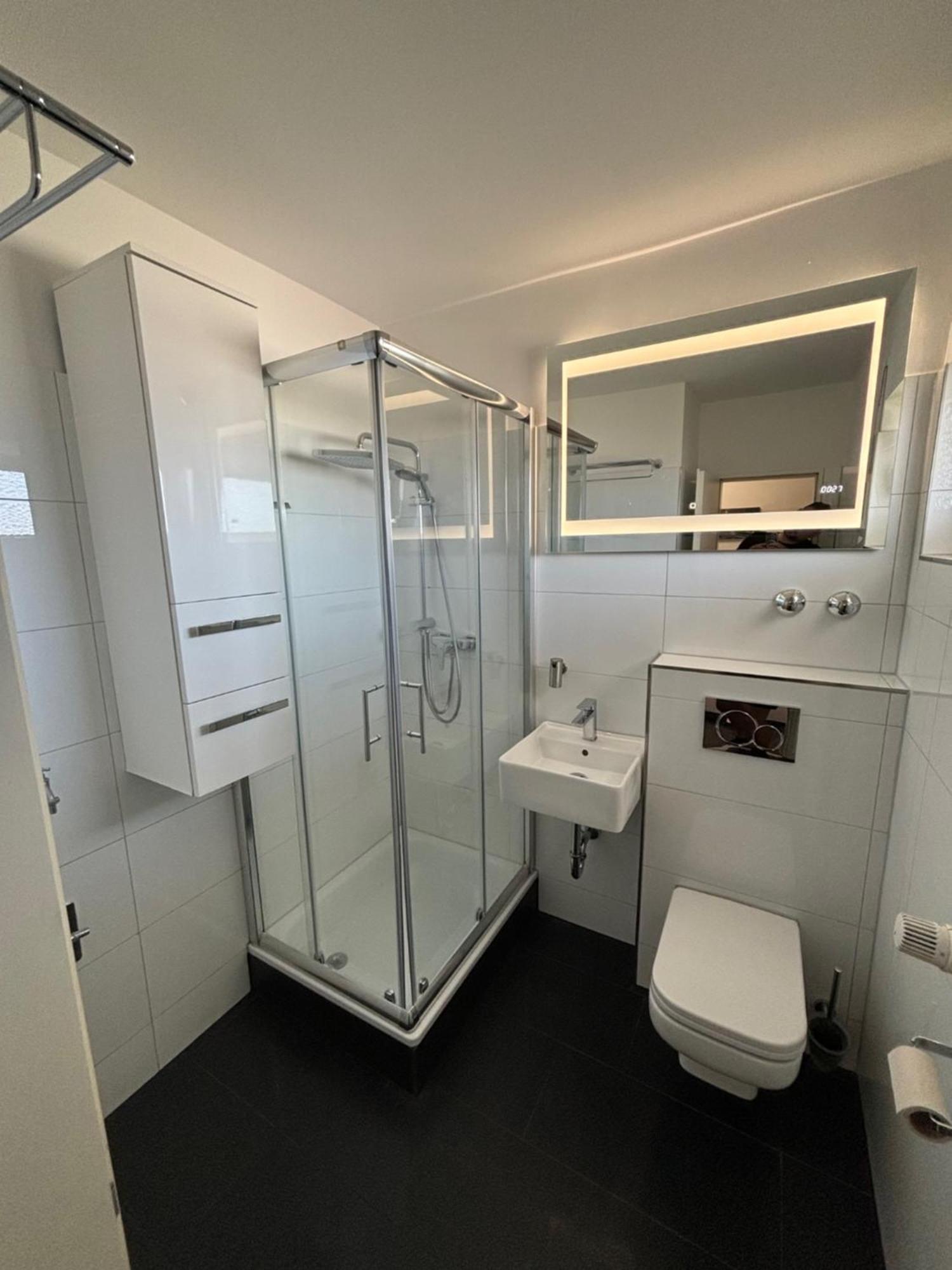 Exklusive Moderne Wohnung Giessen Stadtnaehe Mit Balkon Annerod Exterior foto